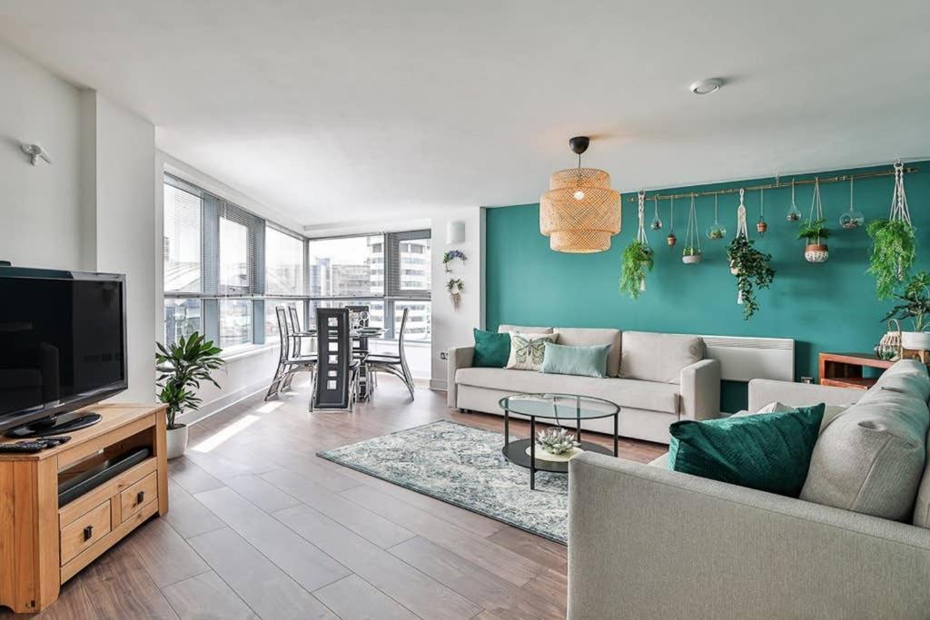 The Exclusive Gem Of Leeds - Sleeps 8公寓 外观 照片