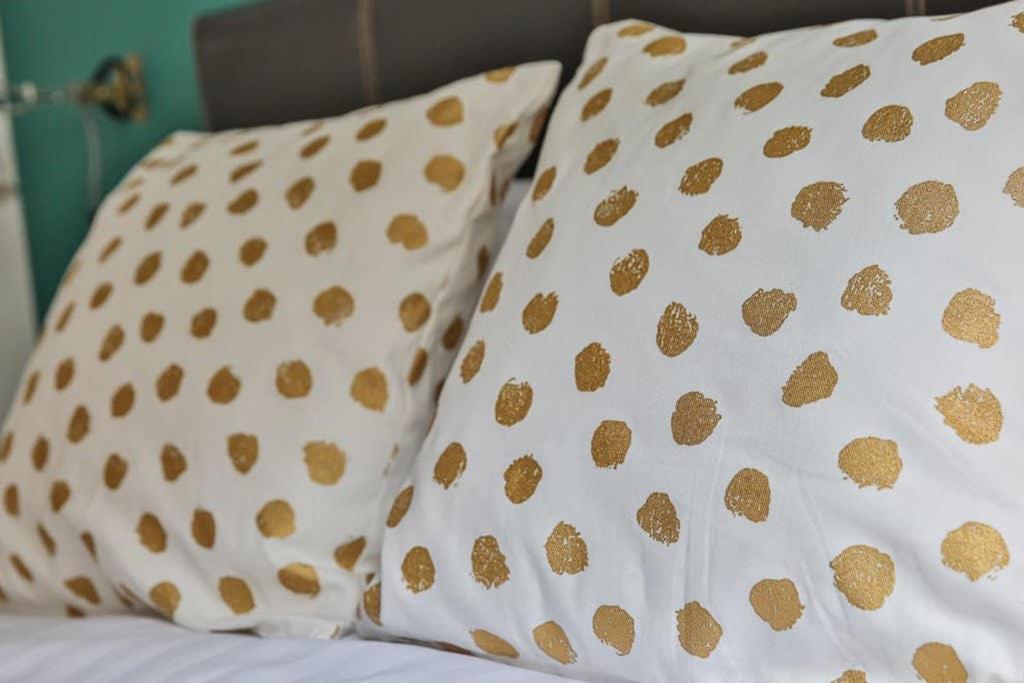 The Exclusive Gem Of Leeds - Sleeps 8公寓 外观 照片